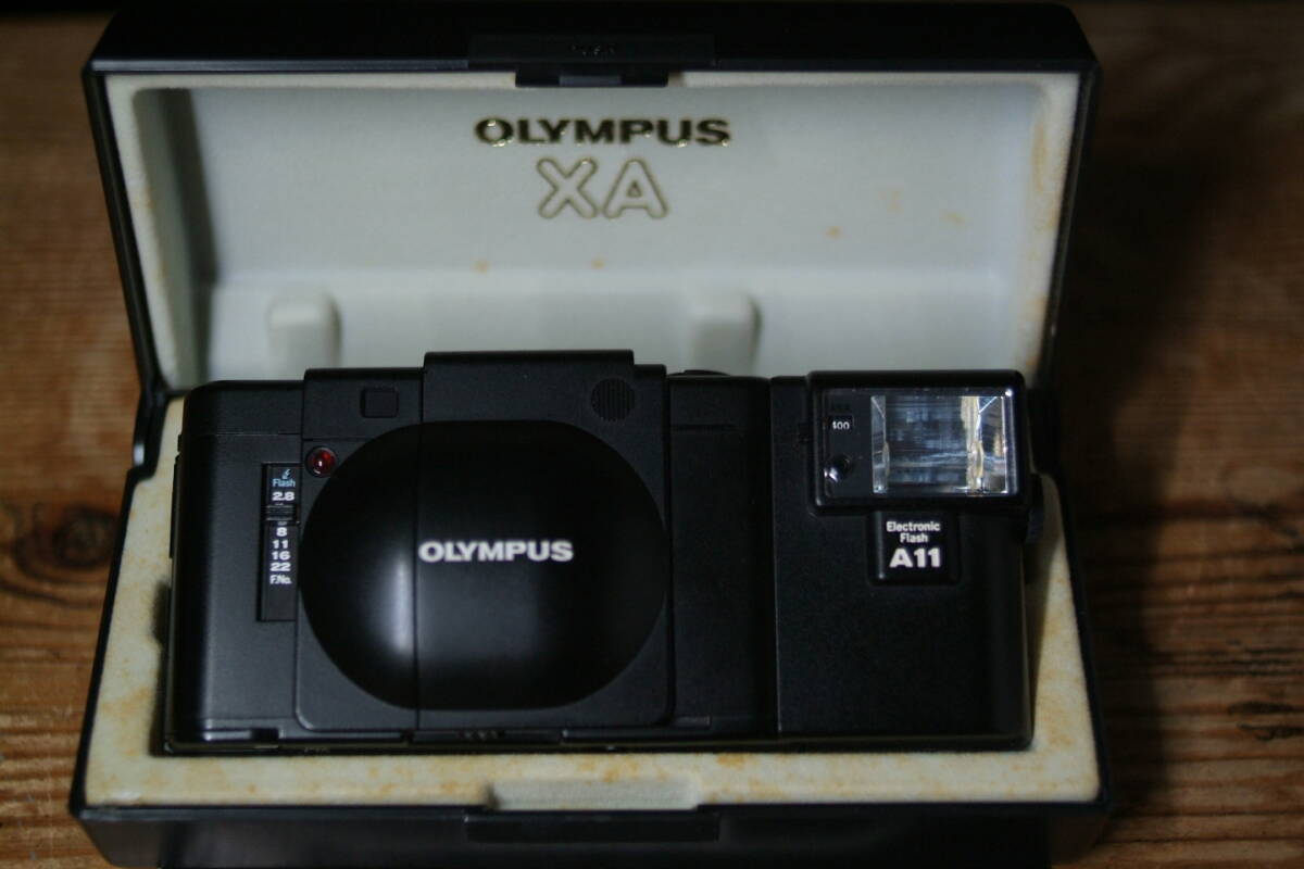 【505-2】OLYMPUS オリンパス XA A11 Electric Flash F-ZUIKO 35mm F2.8（ケース付き）の画像1