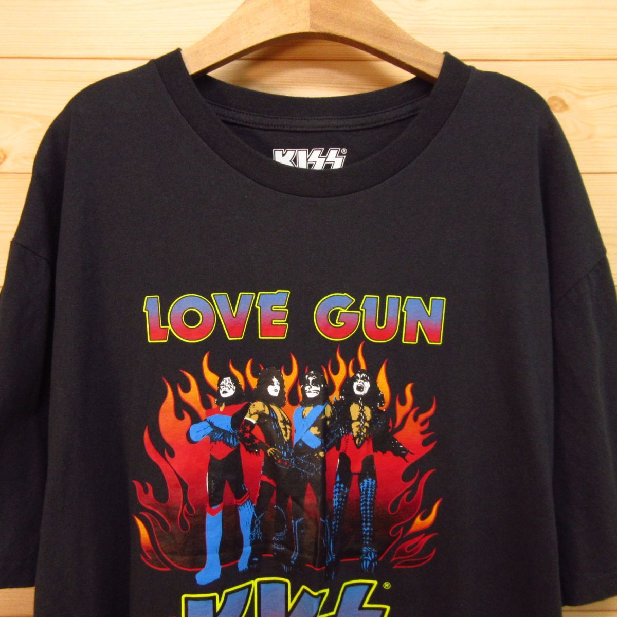 ◎使用少なめ！KISS キッス キス ハードロック◆LOVE GUN 半袖 Tシャツ カットソー バンT グッズ 音楽◆メンズ 黒 4Lサイズ◆A5251_画像3