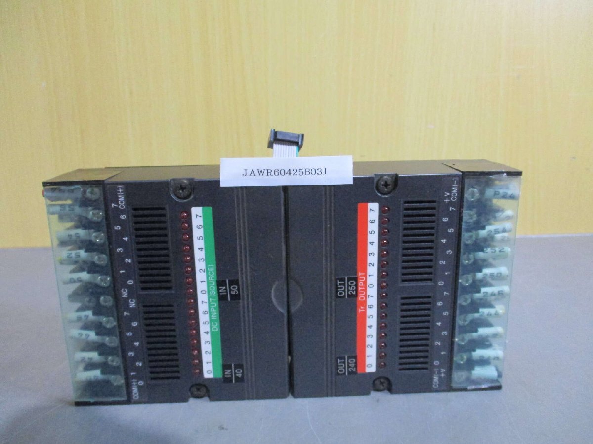 中古 Idec FA-1J 16-TRANSISTOR OUTPUT UNIT PFJ-T162U (JAWR60425B031)_画像1