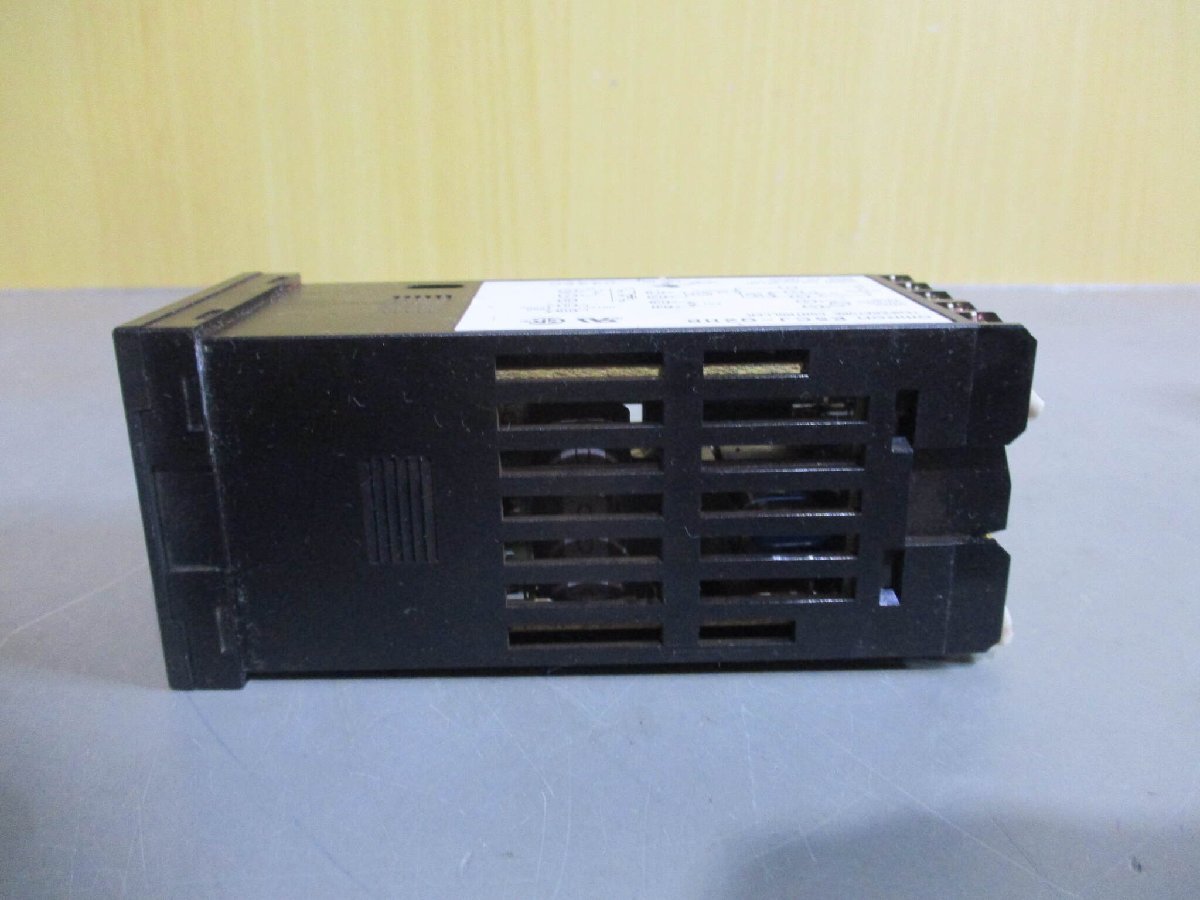 中古 OMRON TEMPERATURE CONTROLLER E5CJ-Q2HB 2個 (JAHR60507C001)_画像5