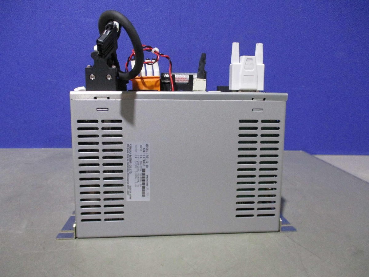 中古 YAMAHA SR1-X-10 単軸ロボットコントローラ(LCCR60523C006) 中古 YAMAHA SR1-X-10 単軸ロボットコントローラ(LCCR60523C006)