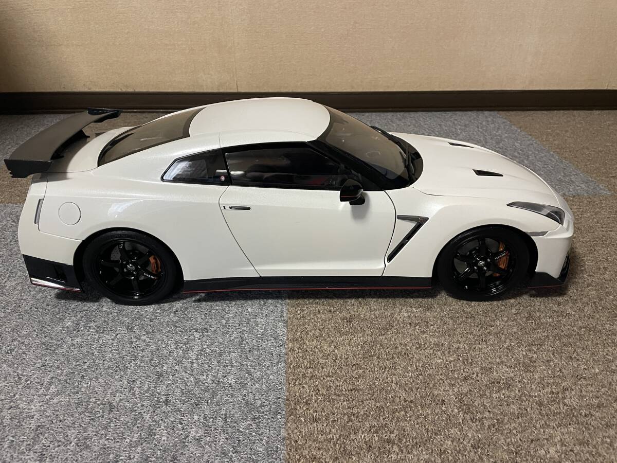 週刊 NISSAN GT-R NISMO　完成品　純正アクリルケース入り_画像4