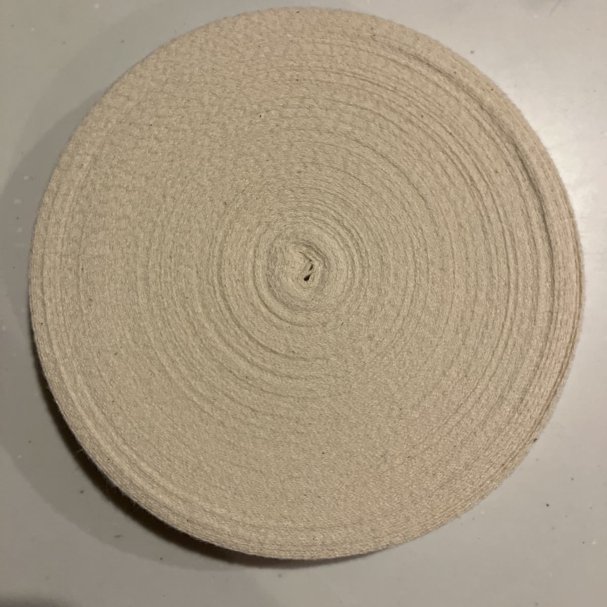 綿テープ　生成り　0.5ミリ厚　20ミリ巾　30ｍ巻