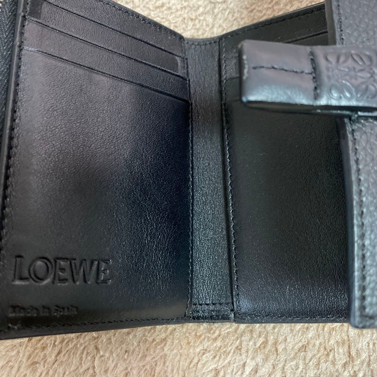 LOEWE  ロエベ 財布 バーティカルウォレット