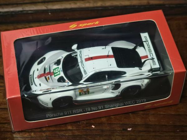 Porsche GT Team Porsche 911 RSR-19 #91 G.ブルーニ / R.リエッツ 2019 上海4時間 1/43 Spark WS007_画像1