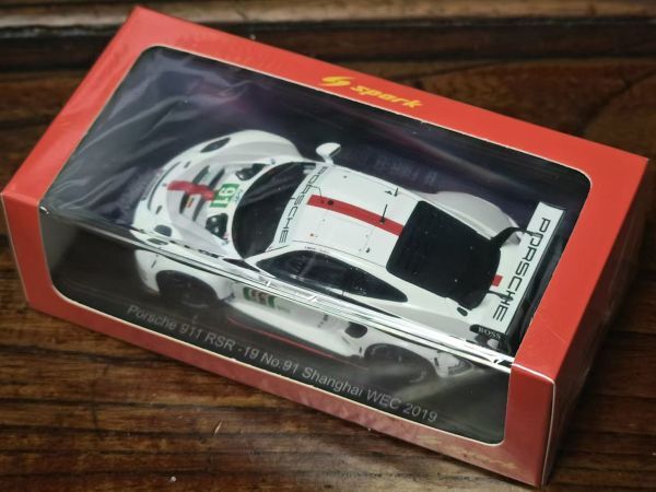 Porsche GT Team Porsche 911 RSR-19 #91 G.ブルーニ / R.リエッツ 2019 上海4時間 1/43 Spark WS007_画像4