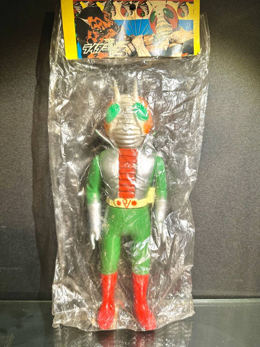 仮面ライダー ソフビ ライダー 無版権 緑色 Yahoo!オークション - 新品未開封 パチ 無版権 仮面ライダーV3