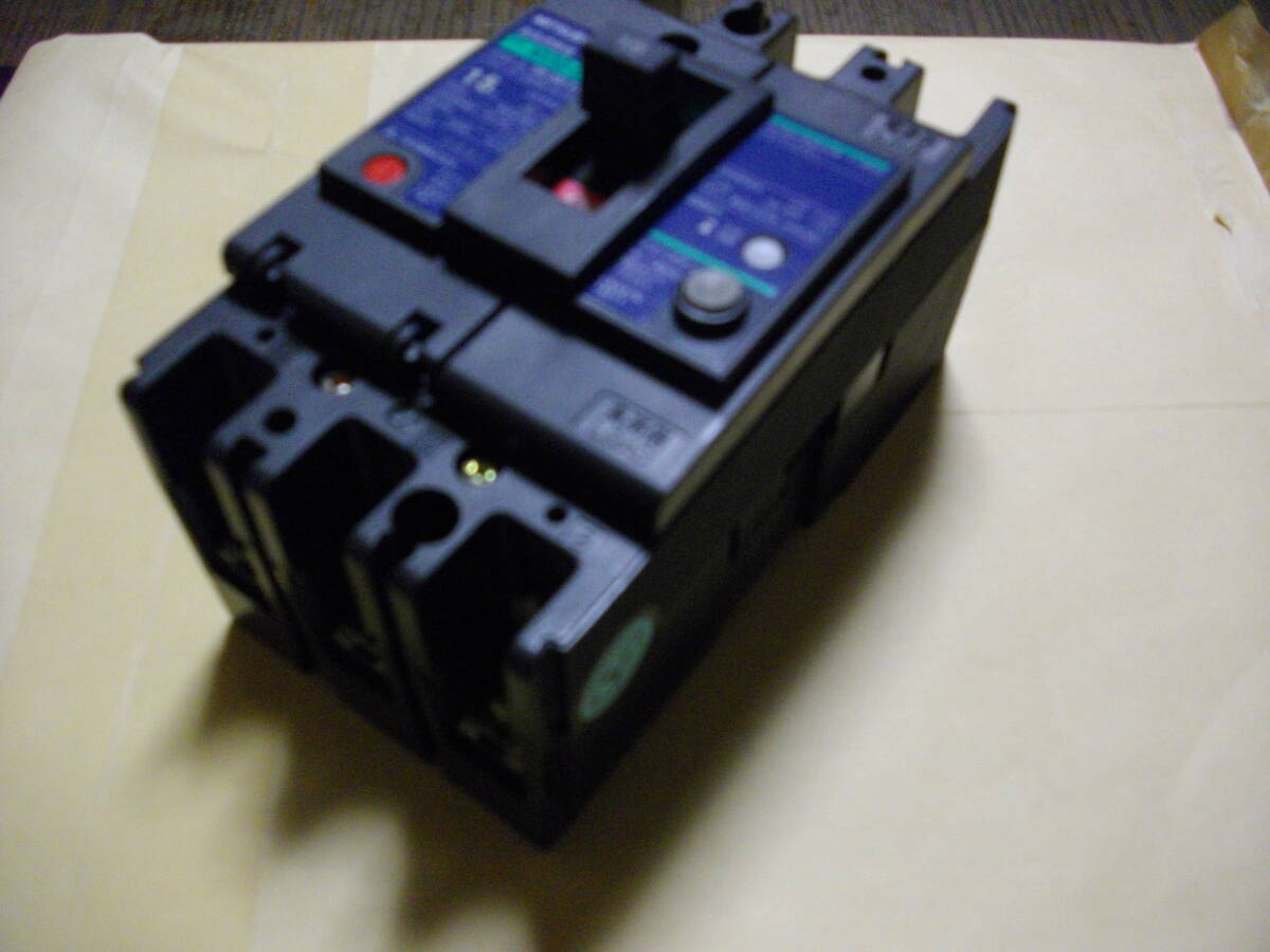 三菱　MITSUBISHI　NV50-CW　漏電遮断器　15A　3P　感度電流30ｍA　未使用品_画像1