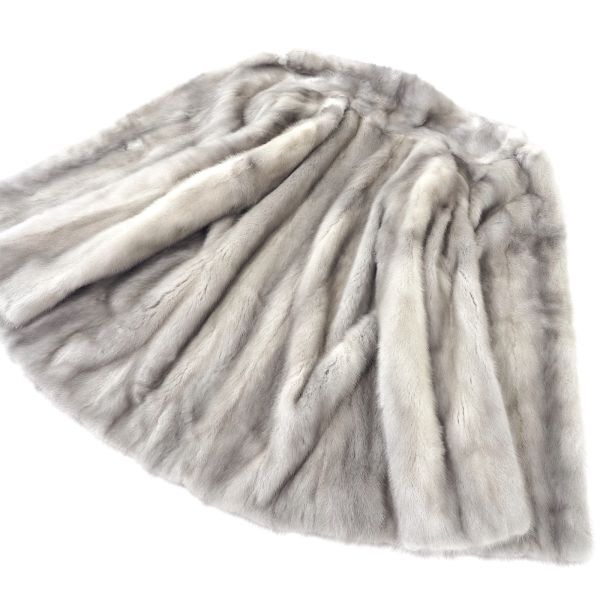 4-ZDF232 fur Couture サファイアミンク MINK ミンクファー 最高級毛皮 ハーフコート 毛質 艶やか 柔らか ライトグレー レディースの画像5