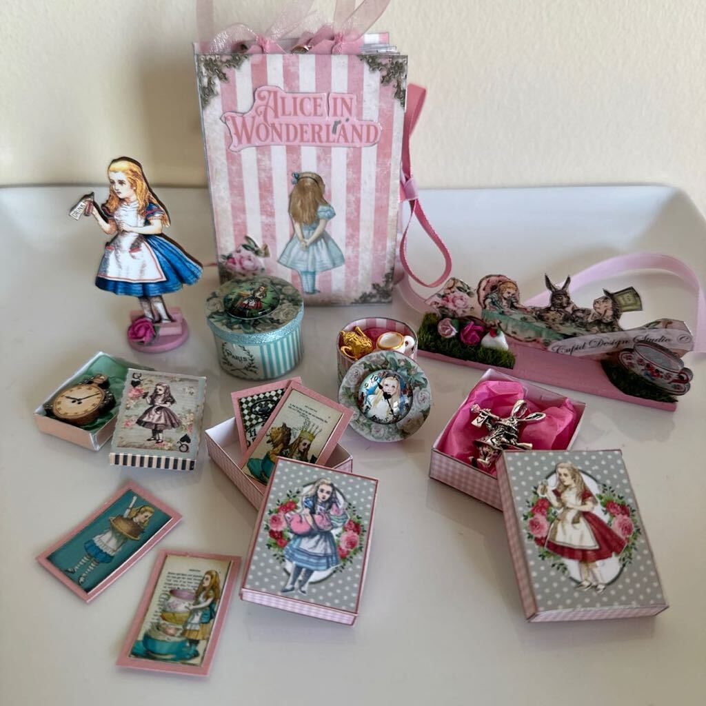  hand made Alice in wonderland mini art diary collection