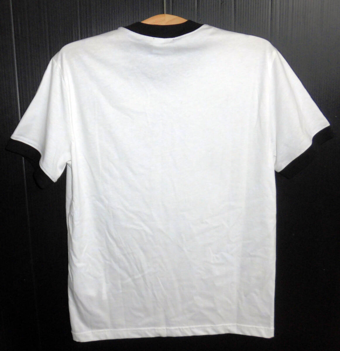 ◆新品 EA7 EMPORIO ARMANI エンポリオアルマーニ 21ss エンボスロゴ トリム Tシャツ XS_画像3