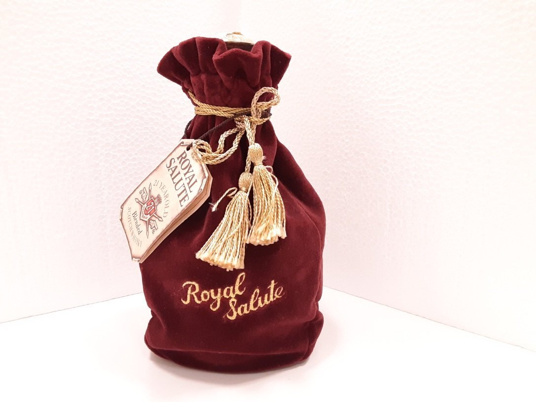 ★【古酒】シーバスリーガル CHIVAS REGAL ロイヤルサルート ROYALSALUTE スコッチウイスキー 赤 700ml 40% 1306g【未開封】｛sk2363｝_画像6