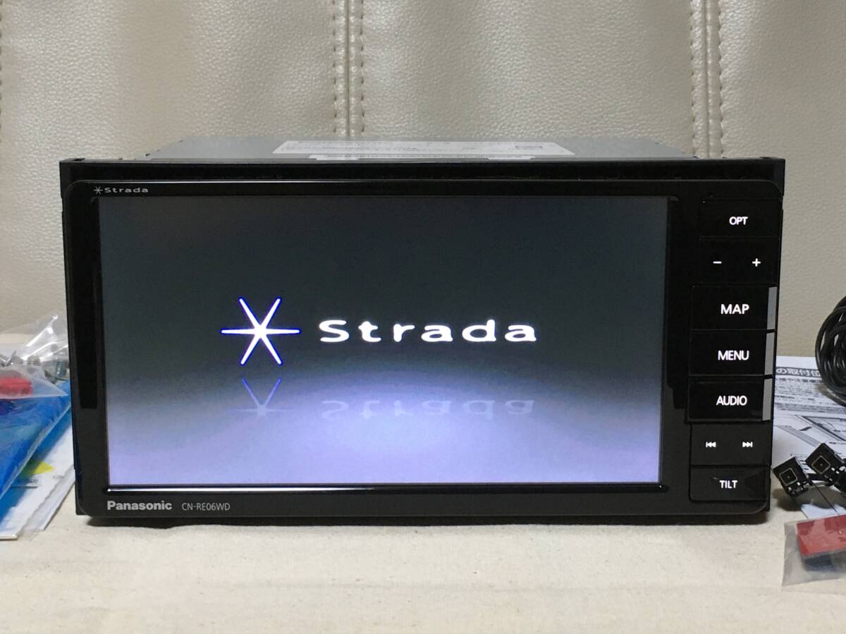 Strada CN-RE06WD 送料無料 2020年度版 Bluetooth ハンズフリー フルセグ DVD再生 CD SD 7V 200mmワイド 2DIN Panasonic ストラーダ_画像1