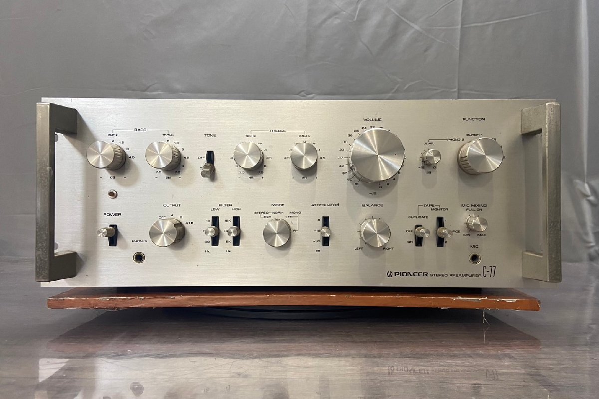 ^1110 present condition goods audio equipment pre-amplifier / control amplifier PIONEER C-77 Pioneer 