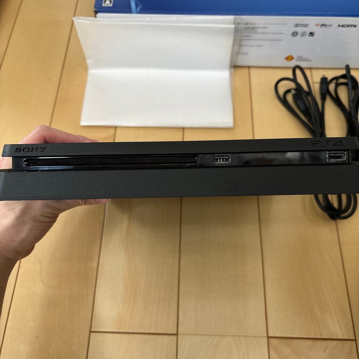 PlayStation4 1TB CHU-2000B B01