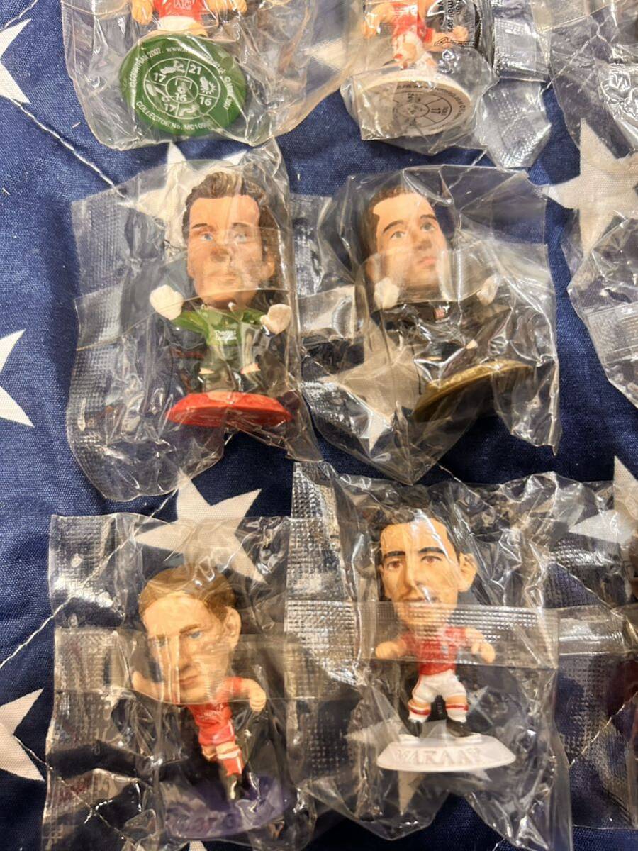 [ liquidation ] soccer figure together 