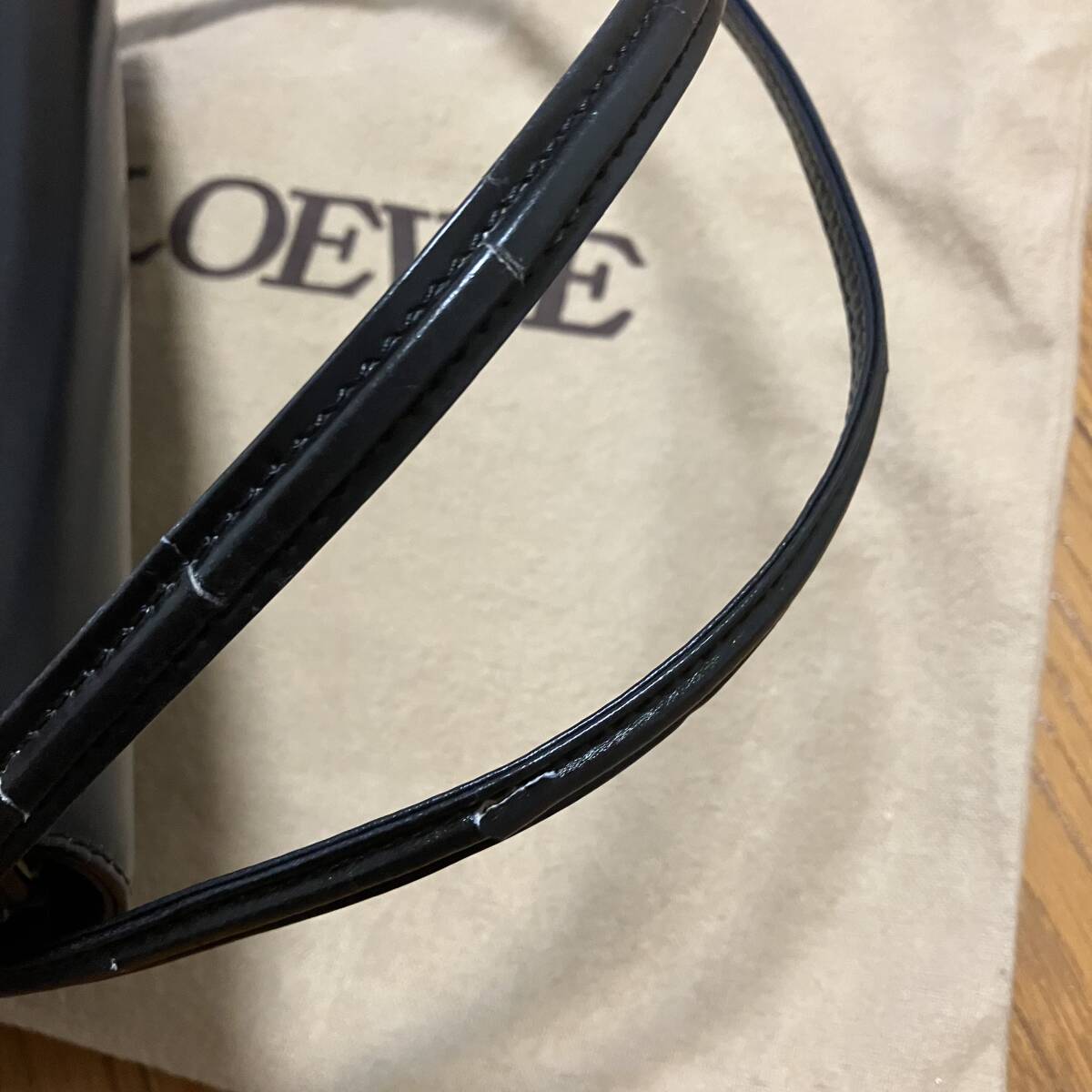 used ロエベ LOEWE ハンドバッグ ブラック持ち手剥がれ 劣化あり 保管袋ありの画像6