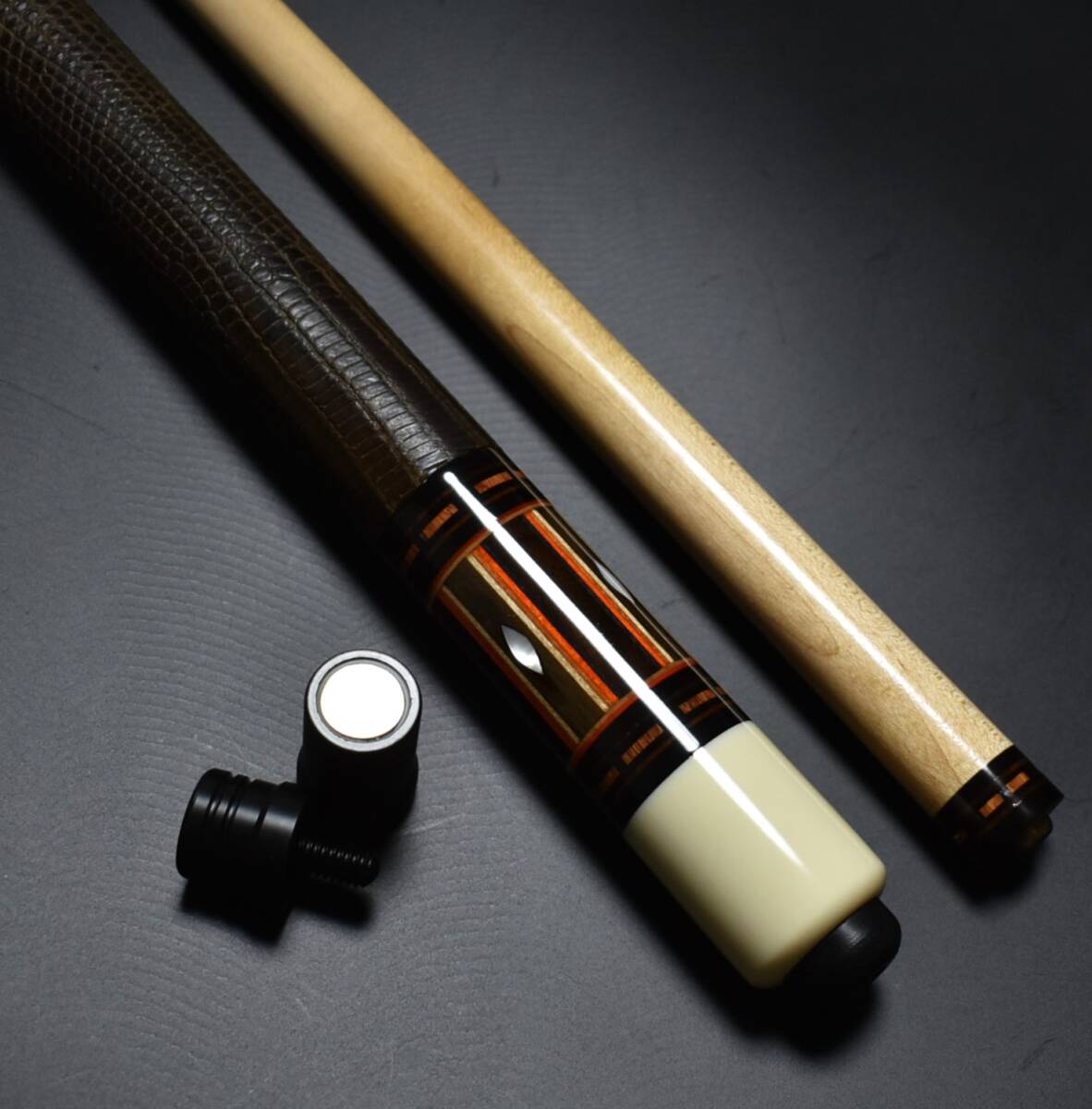 ☆old adam cue 【Helmstetter 80'/ヘルムステッター】4剣18山 ☆old adam cue 【Helmstetter 80'/ヘルムステッター】4剣18山