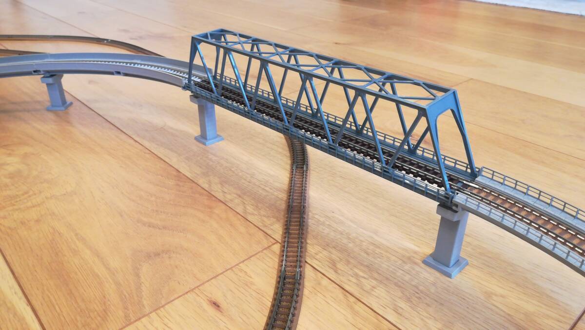  solid intersection rail set tomix iron .. legs height .. oval single line . column railroad model N gauge rail layout Point 