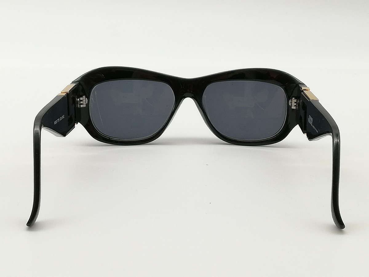 GIANNI VERSACE ジャンニ ヴェルサーチ○サングラス○ケース付き GIANNI VERSACE ジャンニ ヴェルサーチ○サングラス○ケース付き