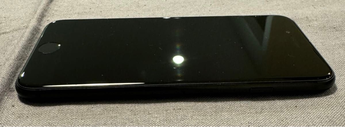 iPhone  SE2 64GB SIMフリー　バッテリー新品　100%