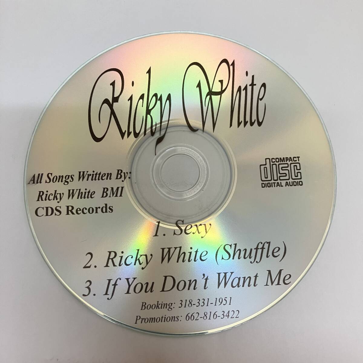 裸38 HIPHOP,R&B RICKY WHITE - SEXY / RICKY WHITE (SHUFFLE) / IF YOU DON'T WANT ME シングル CD 中古品_画像1