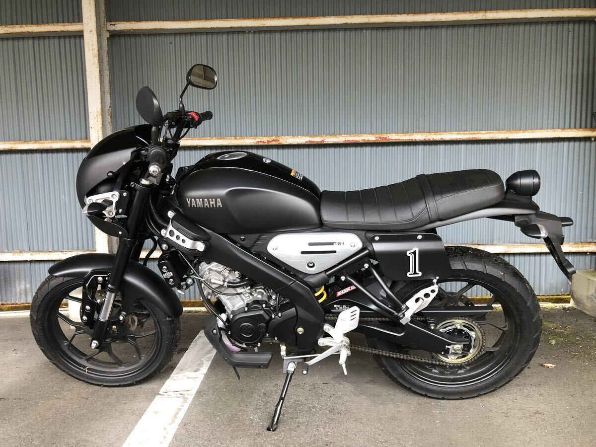 ヤマハ純正 XSR125・XSR155用 ビキニカウル+ビキニカウルステー ヤマハ純正 XSR125・XSR155用 ビキニカウル+ビキニカウルステー