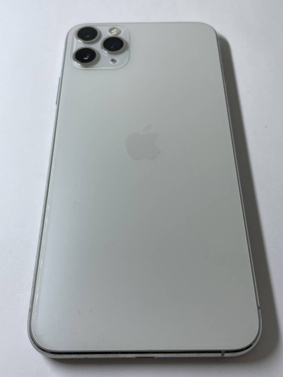 【1円スタート】iPhone11Pro Max シルバー 256GB 判定○ SIMフリー 本体のみ 傷あり バッテリー80% 中古品 スマートフォン ED0_画像2