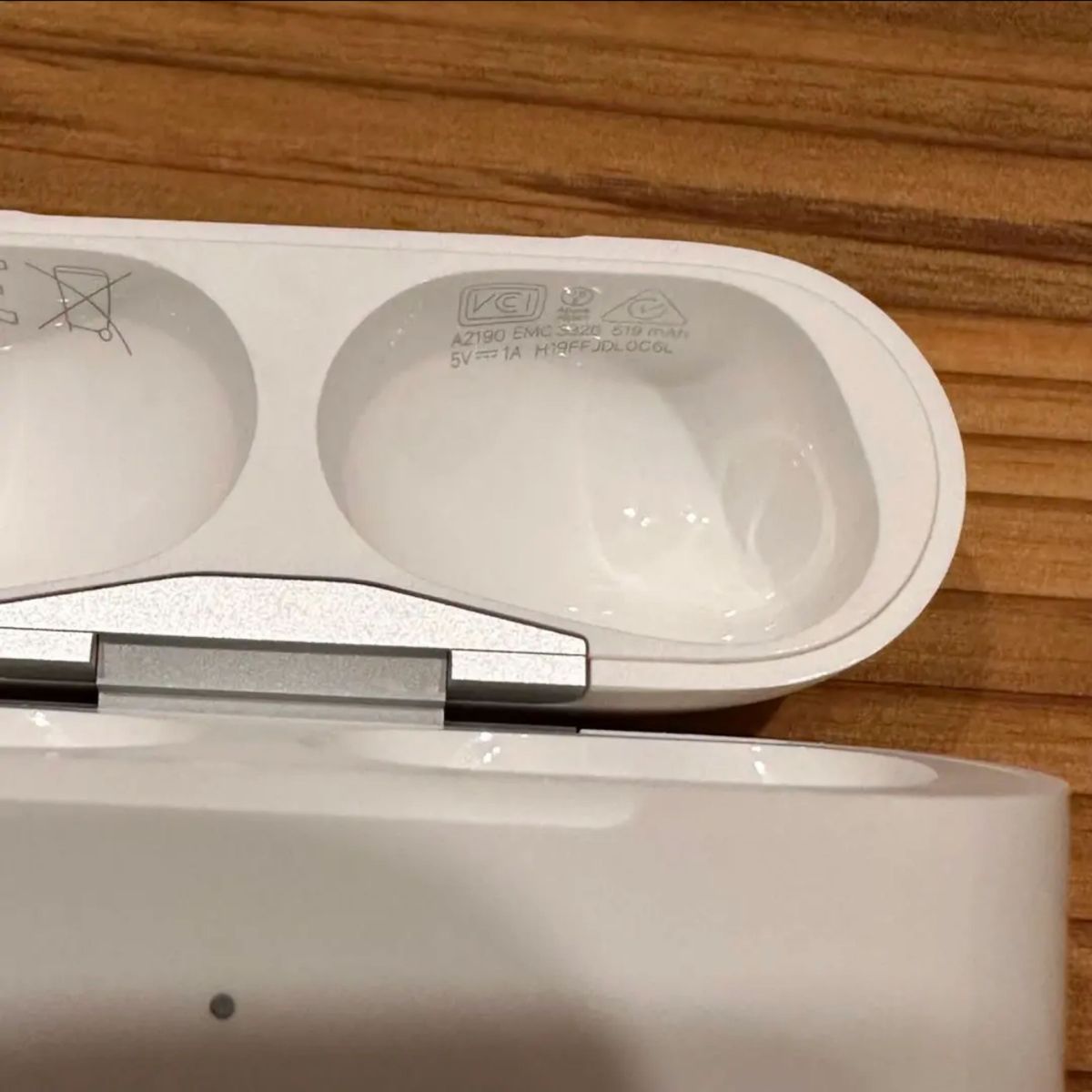 Apple AirPods Pro A2190 ケースのみ 正規品|Yahoo!フリマ(旧 Apple AirPods Pro A2190 ケースのみ 正規品|Yahoo!フリマ(旧