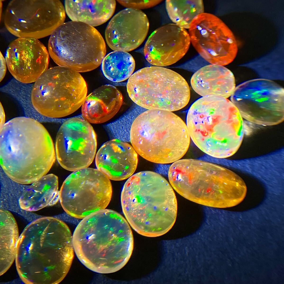 * натуральный fire - опал . суммировать 50ct*M примерно 10g разрозненный камни не в изделии драгоценнный камень ювелирные изделия . цвет радуга fire opal jewelry