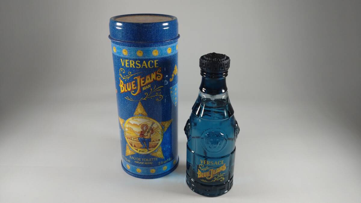 ベルサーチ ヴェルサーチ ブルージーンズ オードトワレ 75ml 香水 VERSACE BLUE JEANSの画像1