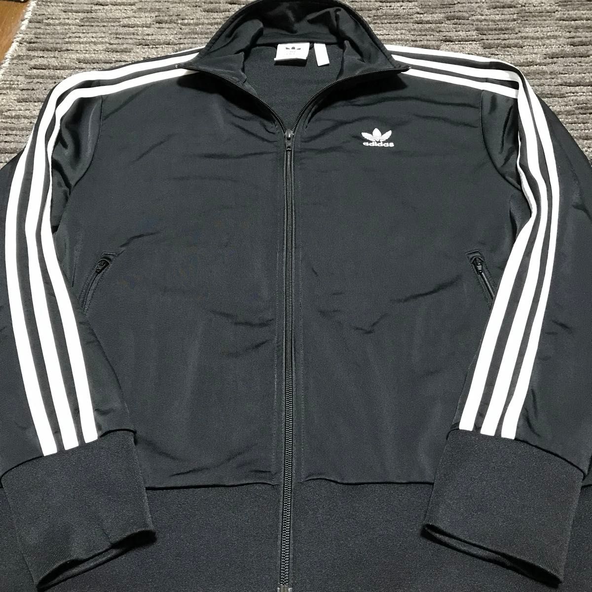 adidas ファイヤーバードトラックトップ 黒×白 sizeO(XL) 美品 adidas ファイヤーバードトラックトップ 黒×白 sizeO(XL) 美品