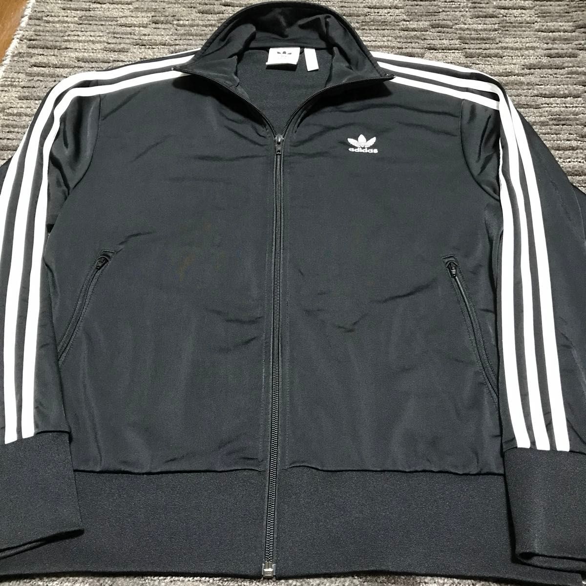 adidas ファイヤーバードトラックトップ 黒×白 sizeO(XL) 美品 adidas ファイヤーバードトラックトップ 黒×白 sizeO(XL) 美品