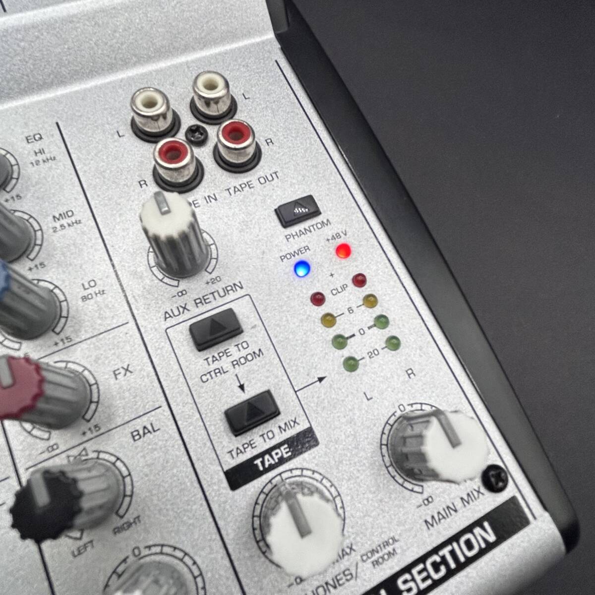 BEHRINGER EURORACK UB802 Behringer analog mixer power supply cable have electrification verification settled 
