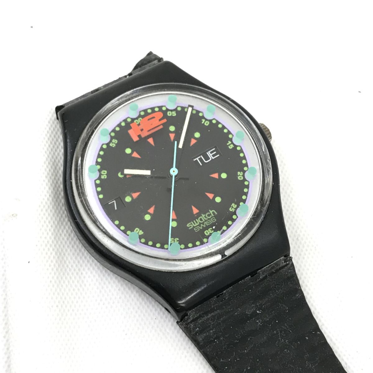Swatch スウォッチ Batticuore 腕時計 GB724 クオーツ コレクション コレクター おしゃれ カレンダー カジュアル 格好良い 動作確認済_画像3