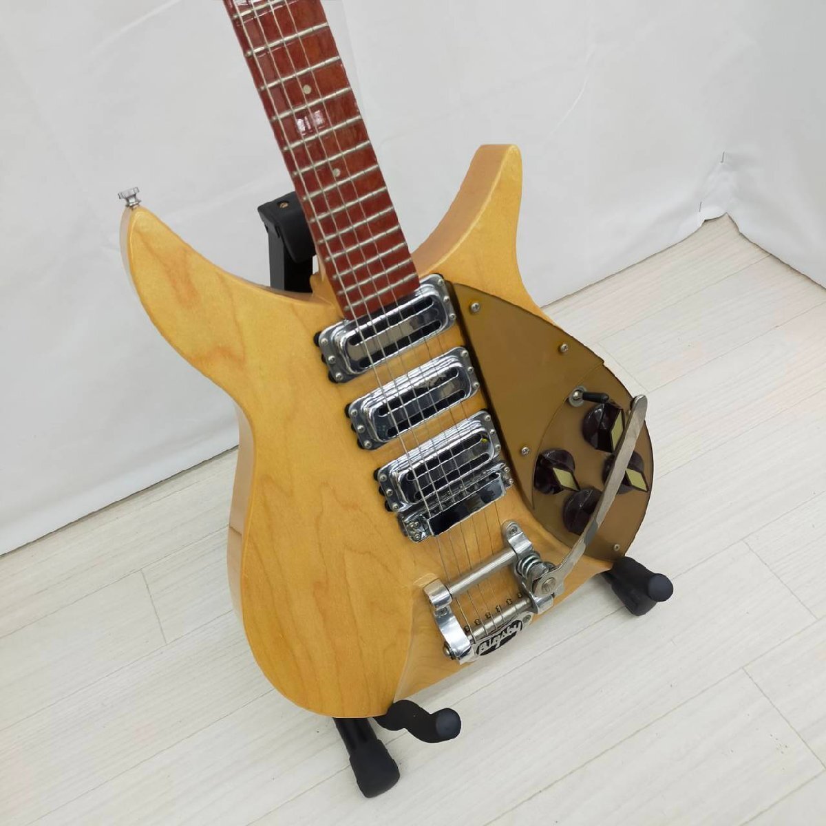 T8034＊【中古】Rickenbacker リッケンバッカー 325V59 エレキギター ハードケース付き_画像1