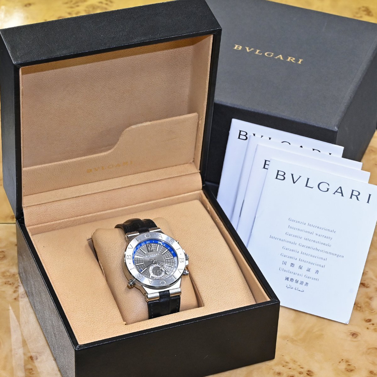 本物 超美品 ブルガリ DG40C14SSDGMT ディアゴノ40 GMT メンズ收藏 男性用自動巻腕時計 純正ベルト Dバックル 保存箱 冊子付 BVLGARI_画像9