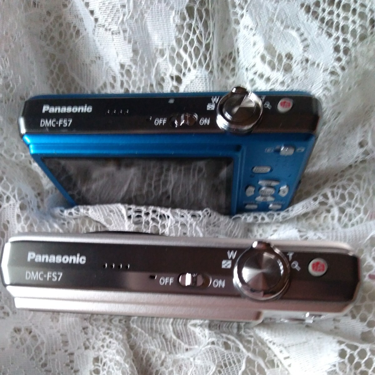 平成レトロ　Panasonic　LUMIX デジタルカメラ　パナソニック　ルミックス　DMC-FS7 　ブルー系シルバー系２台まとめて激安_画像4