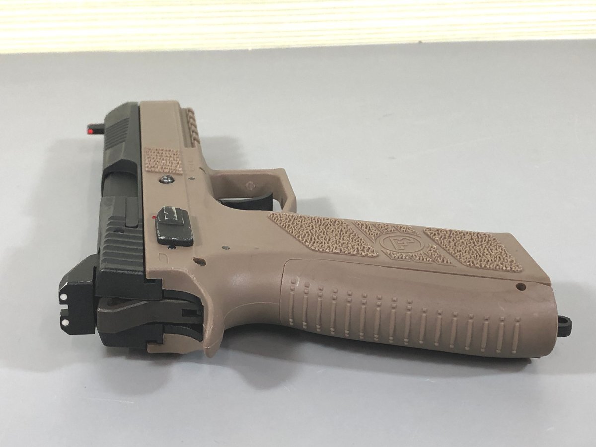 ＜中古品＞Carbon8 ガスガン CZ P09 CO2 ブローバックハンドガン （60424021502732IK）の画像3