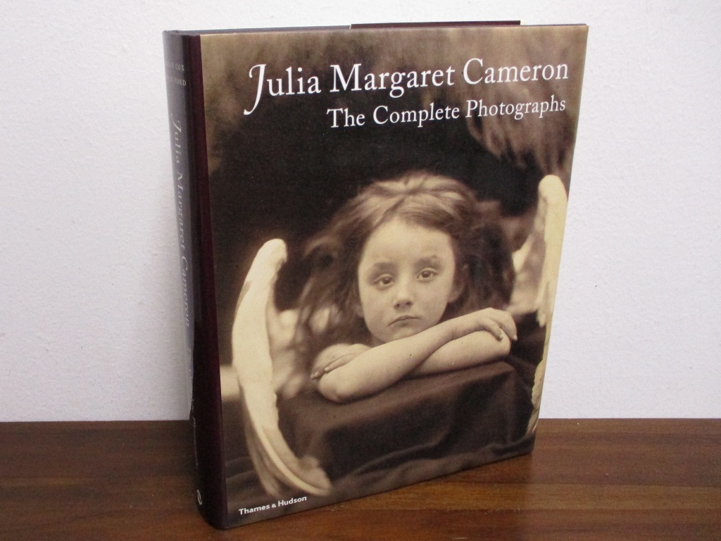 洋書 Julia Margaret Cameron The Complete Photographs 写真集 肖像写真 ジュリア・マーガレット・キャメロン_画像1