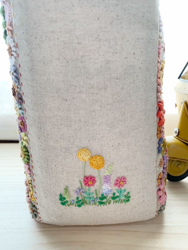 o flower. hand embroidery beads embroidery bag hand made linen cloth imitation leather keep hand handbag 