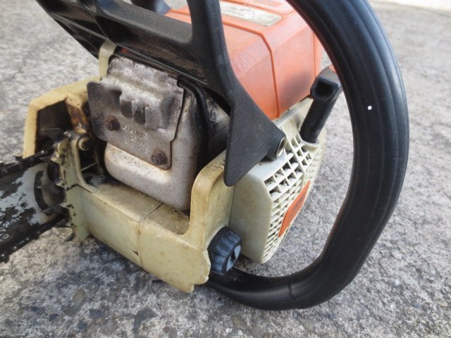 中古品　STIHL　エンジンチェーンソー　023C　（17-W）_画像5