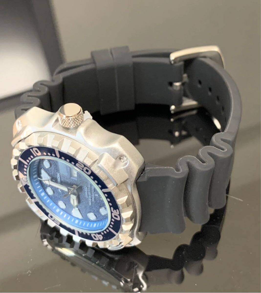 新作　メンズ腕時計　オマージュ　ダイバー ズウォッチ　ベゼル可動　カレンダー　スーツ　防水腕時計　人気モデル　1477p_画像5
