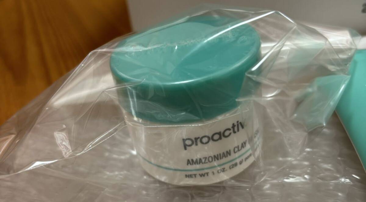 新品　プロアクティブ　プラス　Proactiv Plus アマゾニアンクレイマスク　セット　ニキビ予防　クレンジングブラシ_画像3