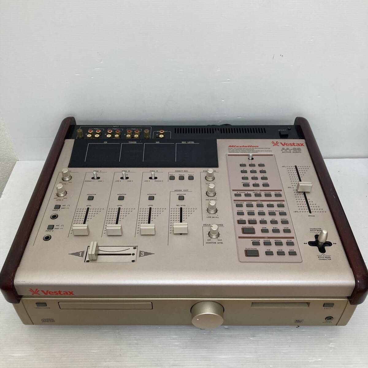 ジャンク出品 Vestax ベスタクス ミックスステーション AA-88/Y054-04_画像1