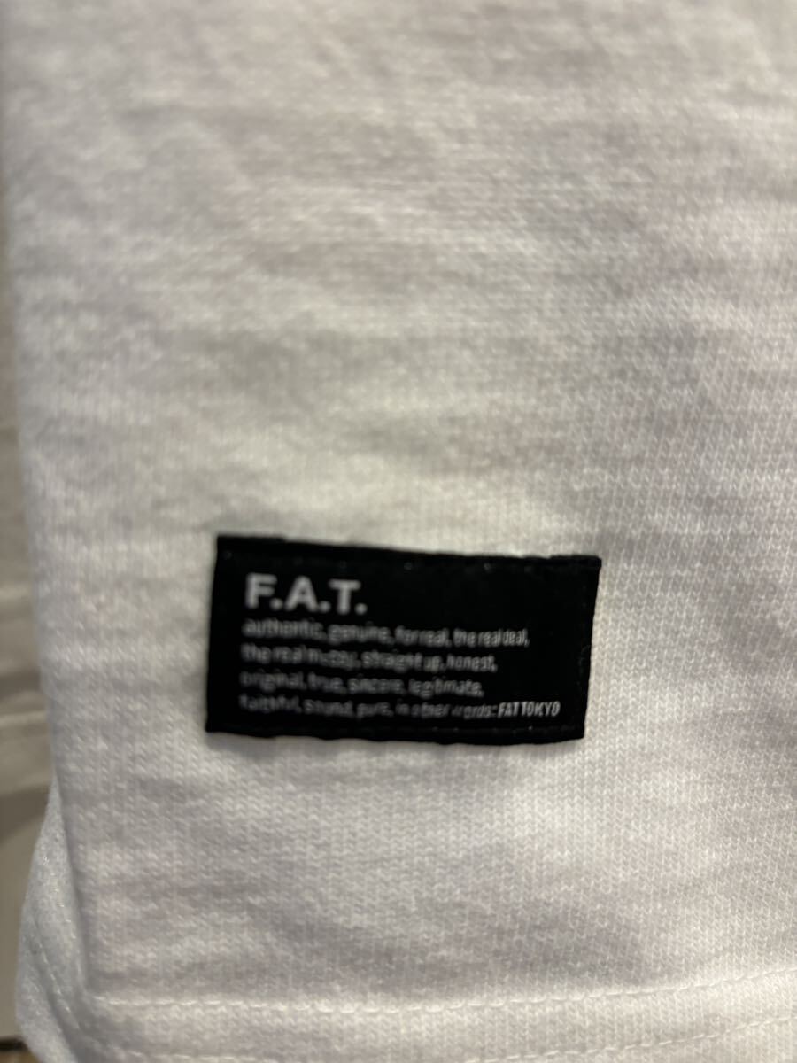FA Tefe- tea white T-shirt L beautiful goods 