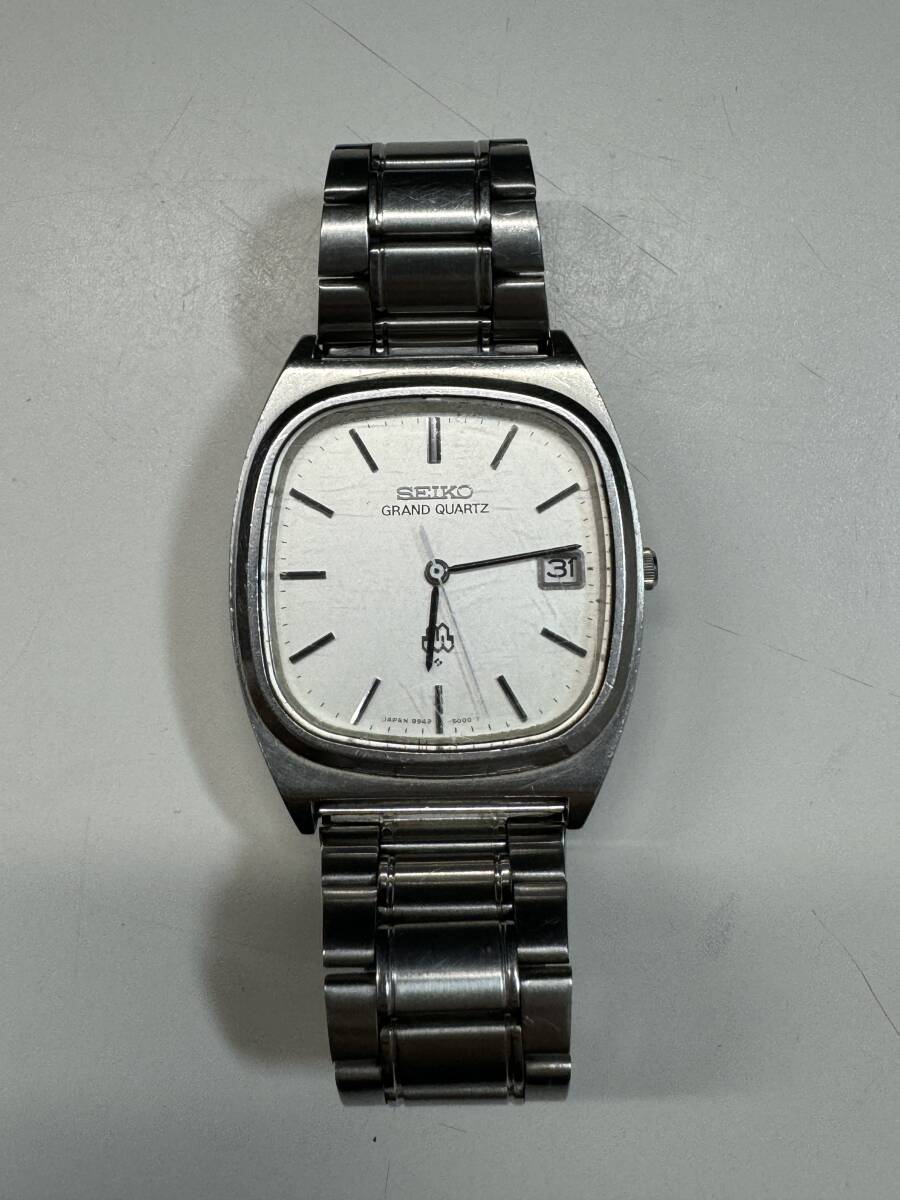 〈管90728A〉【SEIKO】セイコー GRAND QUARTZ グランド クォーツ 9942-5000 メンズ デイト 腕時計 動作品 中古現状品_画像1