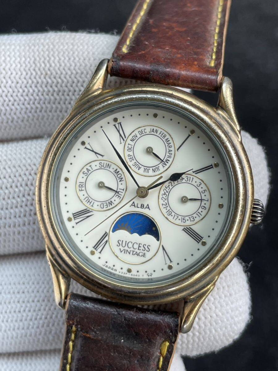 腕時計 SEIKO セイコー ALBA V33F-6A10 ムーンフェイズ サクセス ヴィンテージ 中古品 _画像1