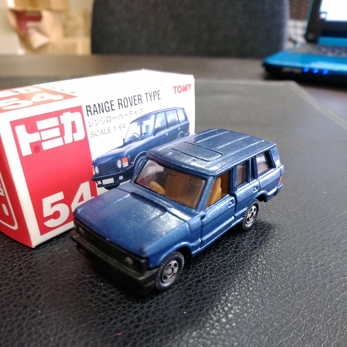 TOMICA Tomica 紅箱子 路虎·攬勝類型 原文:TOMICA トミカ 赤箱 レンジローバー タイプ