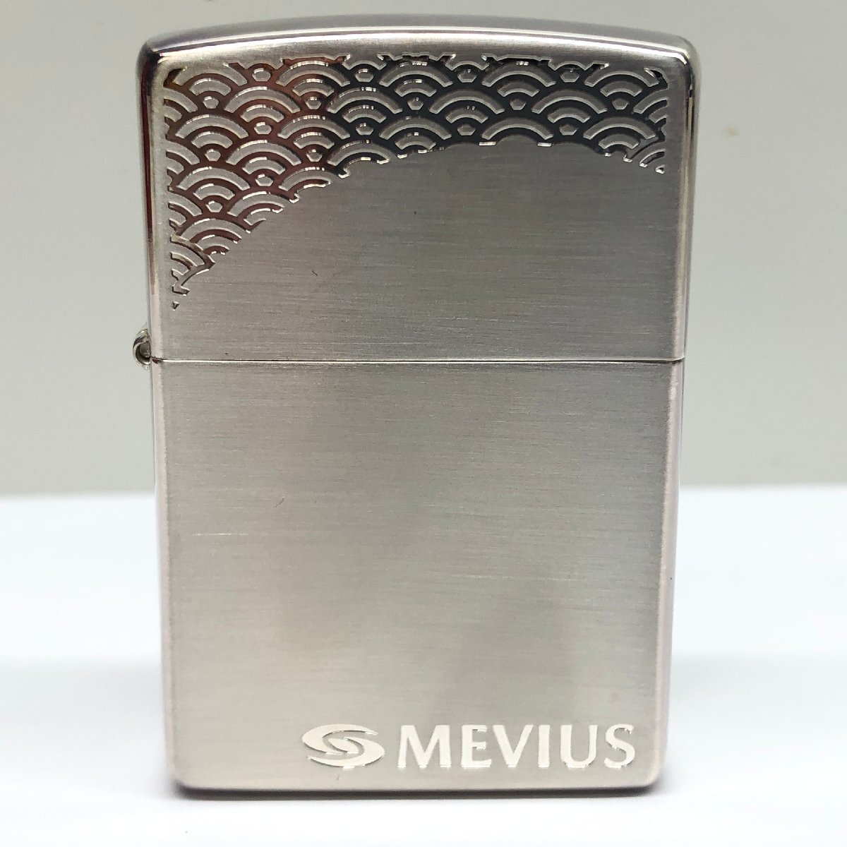 D【未使用】MEVIUS　メビウス　ZIPPO　ジッポ　喫煙具 　コレクション　木箱　火花確認済み_画像2